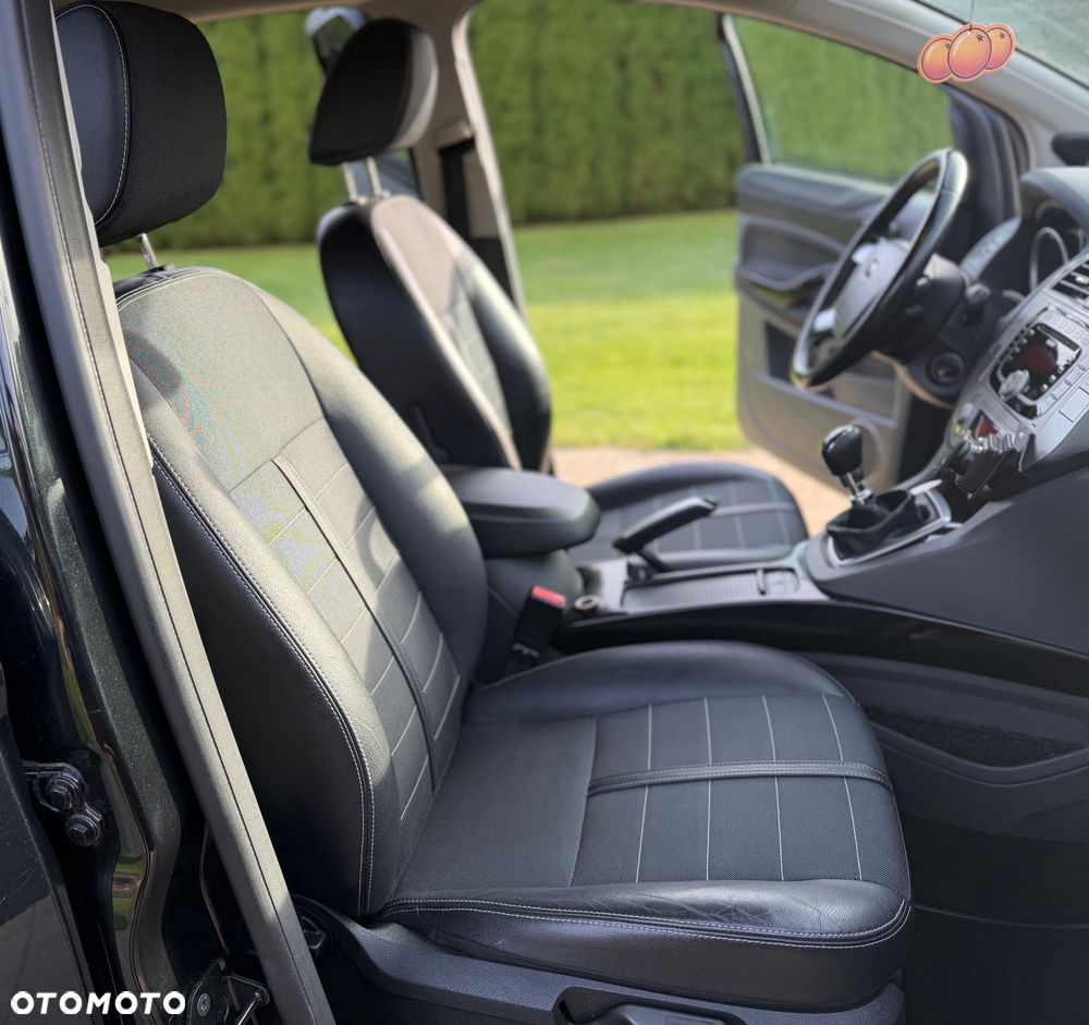 Ford Kuga 2.0 TDCi 4x4 Titanium - 35