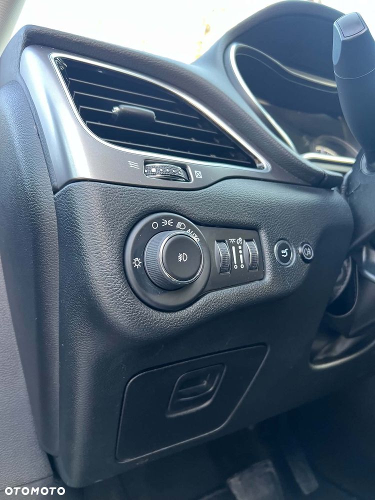 Jeep Cherokee 3.2 V6 Pentastar Active Drive I Automatik Limited - 16