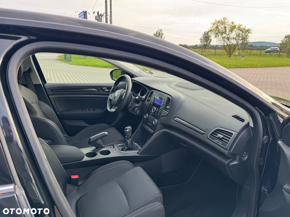 Renault Megane 1.2 Energy TCe Business - 16