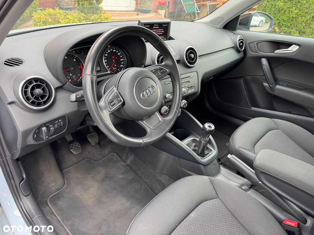 Audi A1 Sportback 1.6 TDI S line edition - 15