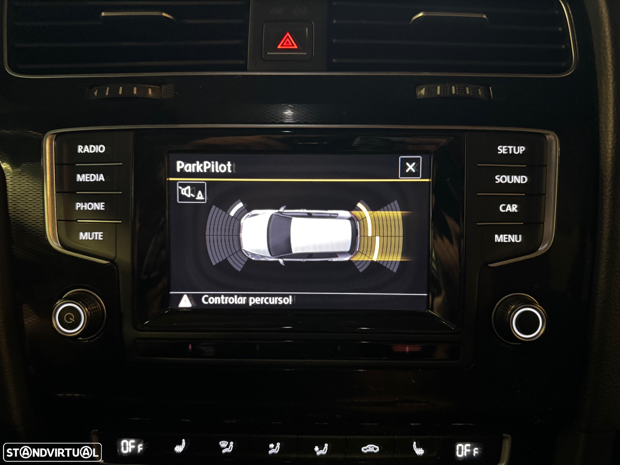 VW Golf 2.0 TDI GTD DSG - 22