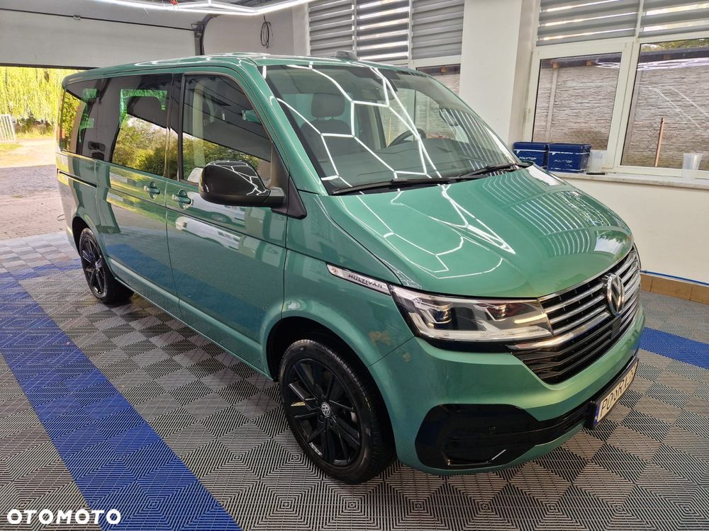 Volkswagen Multivan - 12