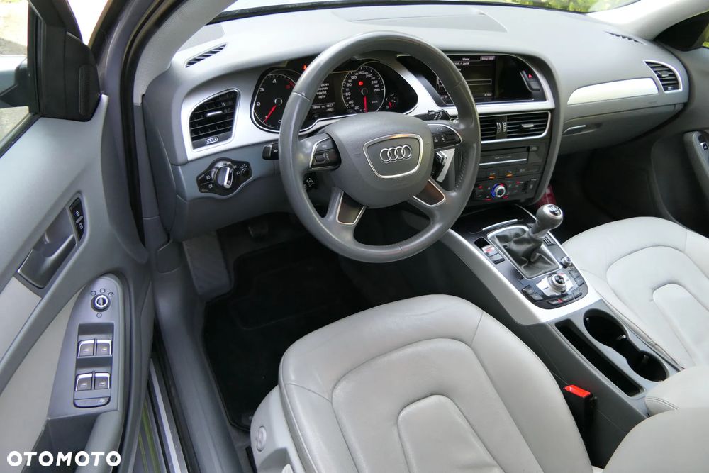 Audi A4 Avant 2.0 TDI ultra - 15