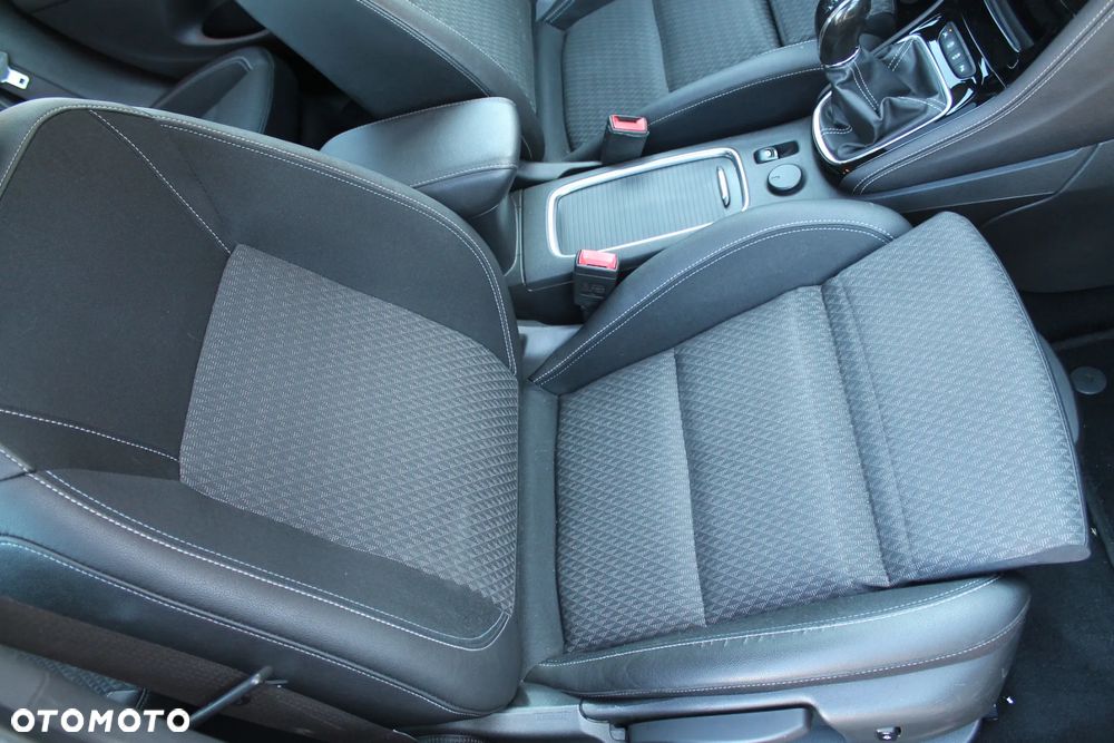 Opel Astra 1.6 BiTurbo D (CDTI) Start/Stop Business - 27