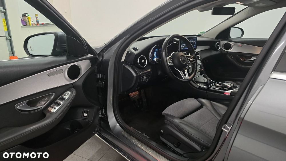 Mercedes-Benz Klasa C 220 d 9G-TRONIC Exclusive - 11