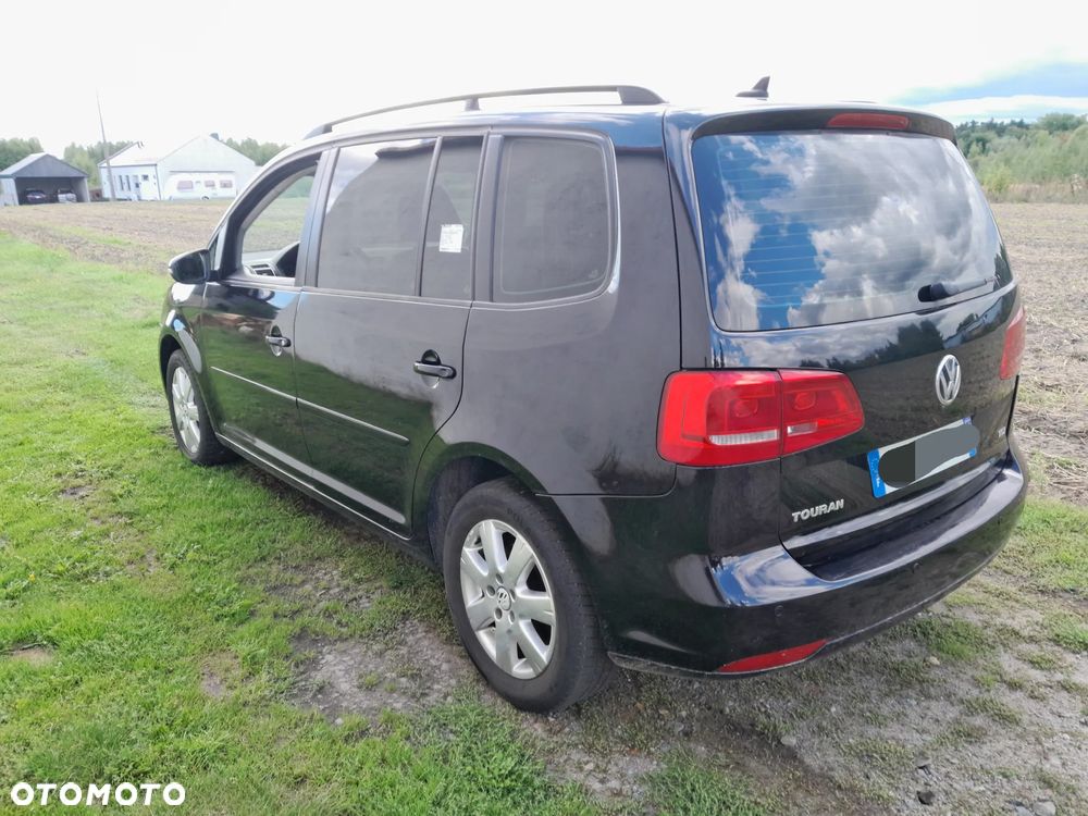 Volkswagen Touran 1.6 TDI DPF BlueMotion Technology DSG Trendline - 4