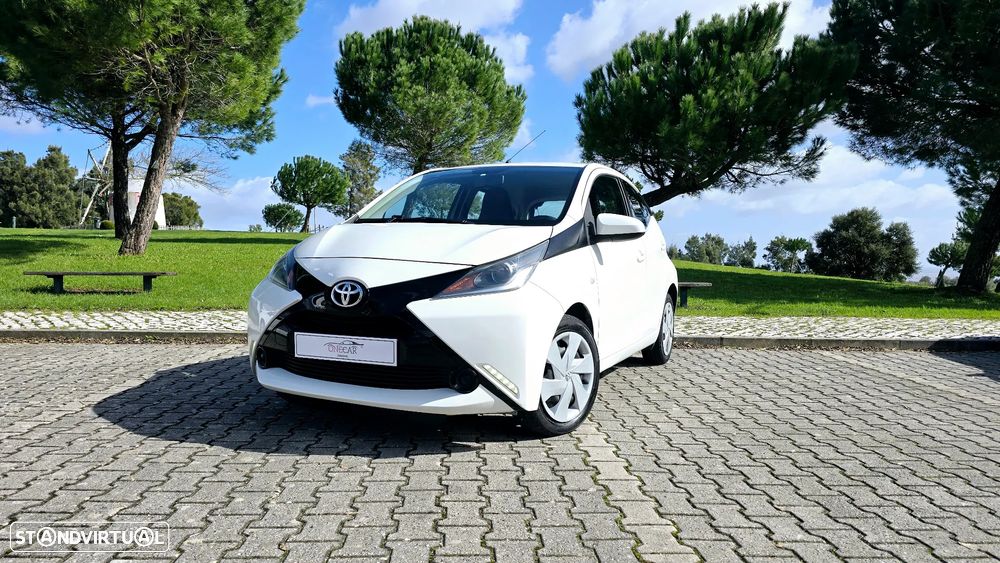Toyota Aygo 1.0 X-Play+AC+X-Touch - 1