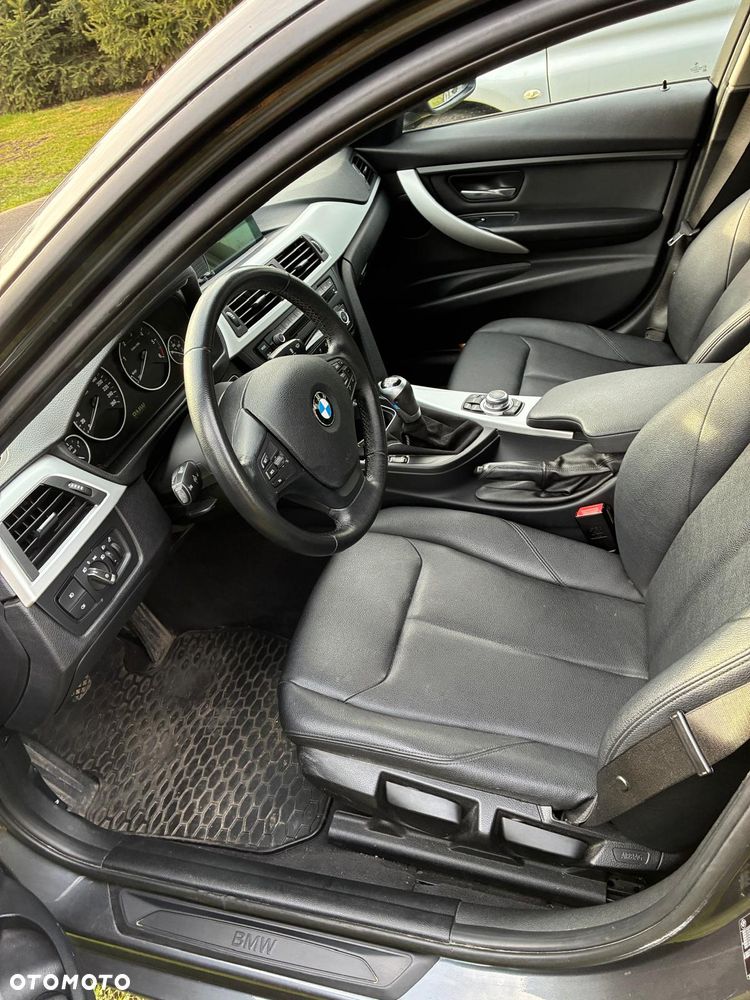 BMW Seria 3 318d - 6