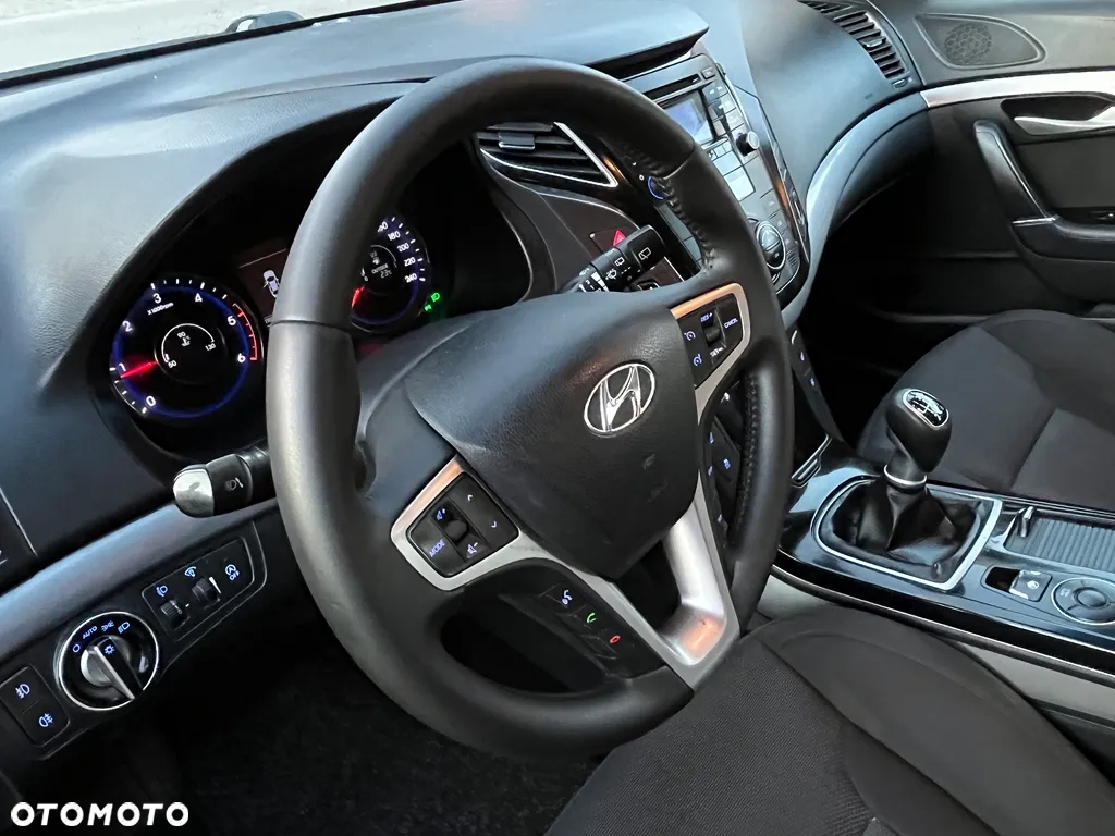 Hyundai i40 i40cw 1.7 CRDi blue Style - 23