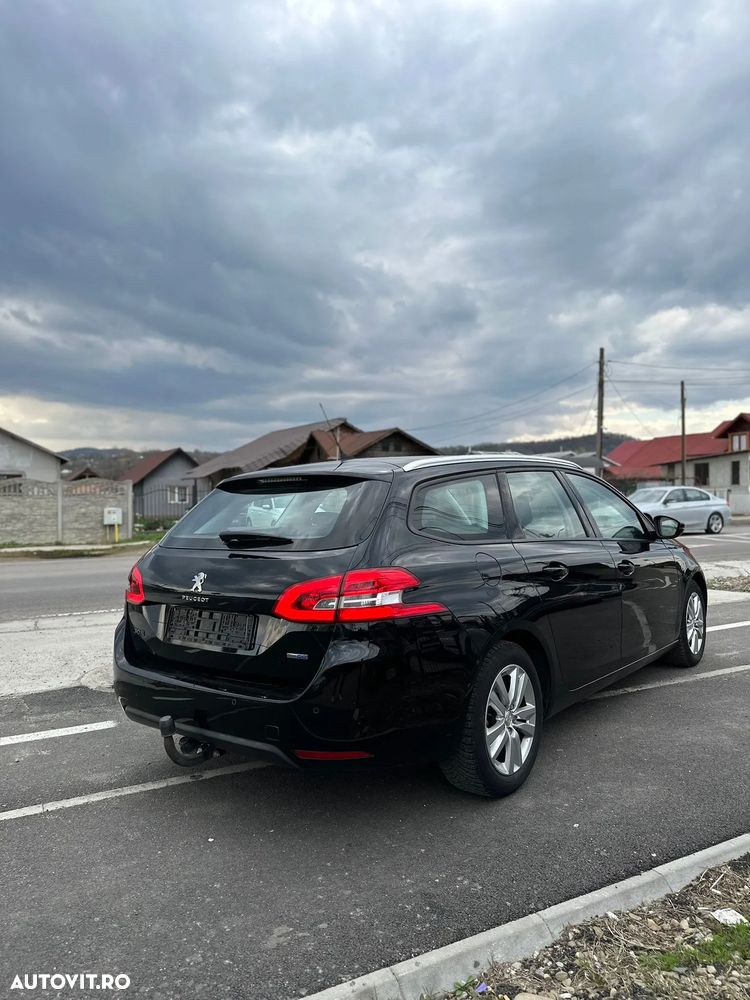 Peugeot 308 BlueHDi 120 EAT6 Stop & Start Allure - 21