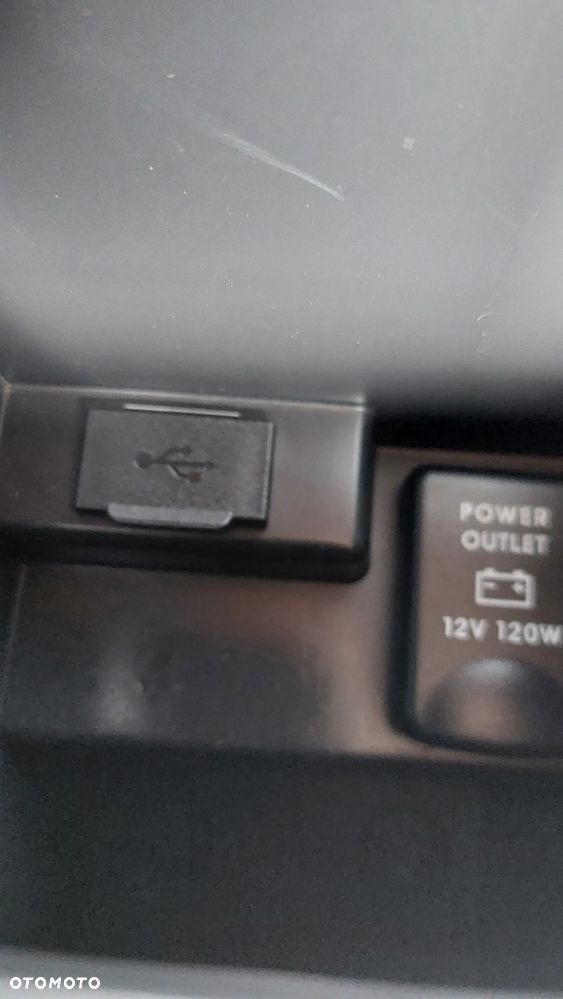 Mitsubishi Outlander 2.0 2WD Invite - 28