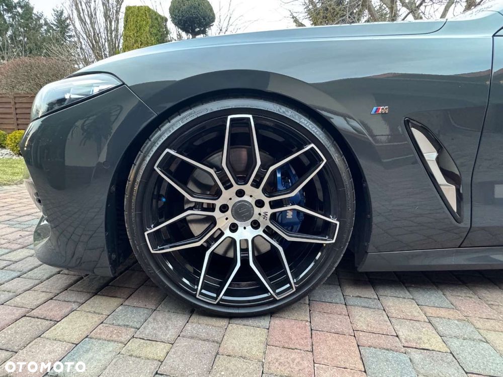 BMW Seria 8 - 17