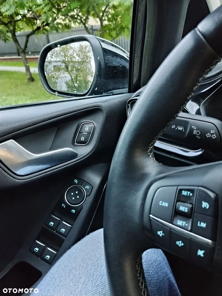 Ford Fiesta 1.0 EcoBoost S&S VIGNALE - 23