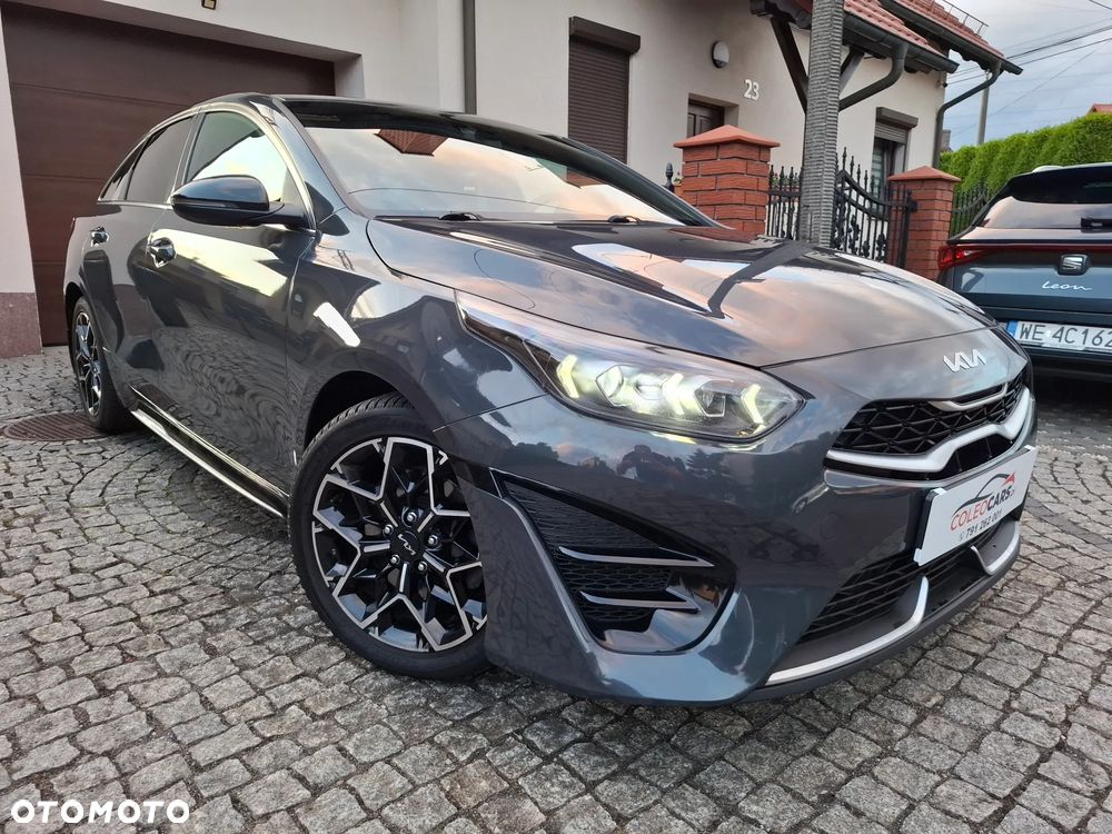 Kia ProCeed - 13