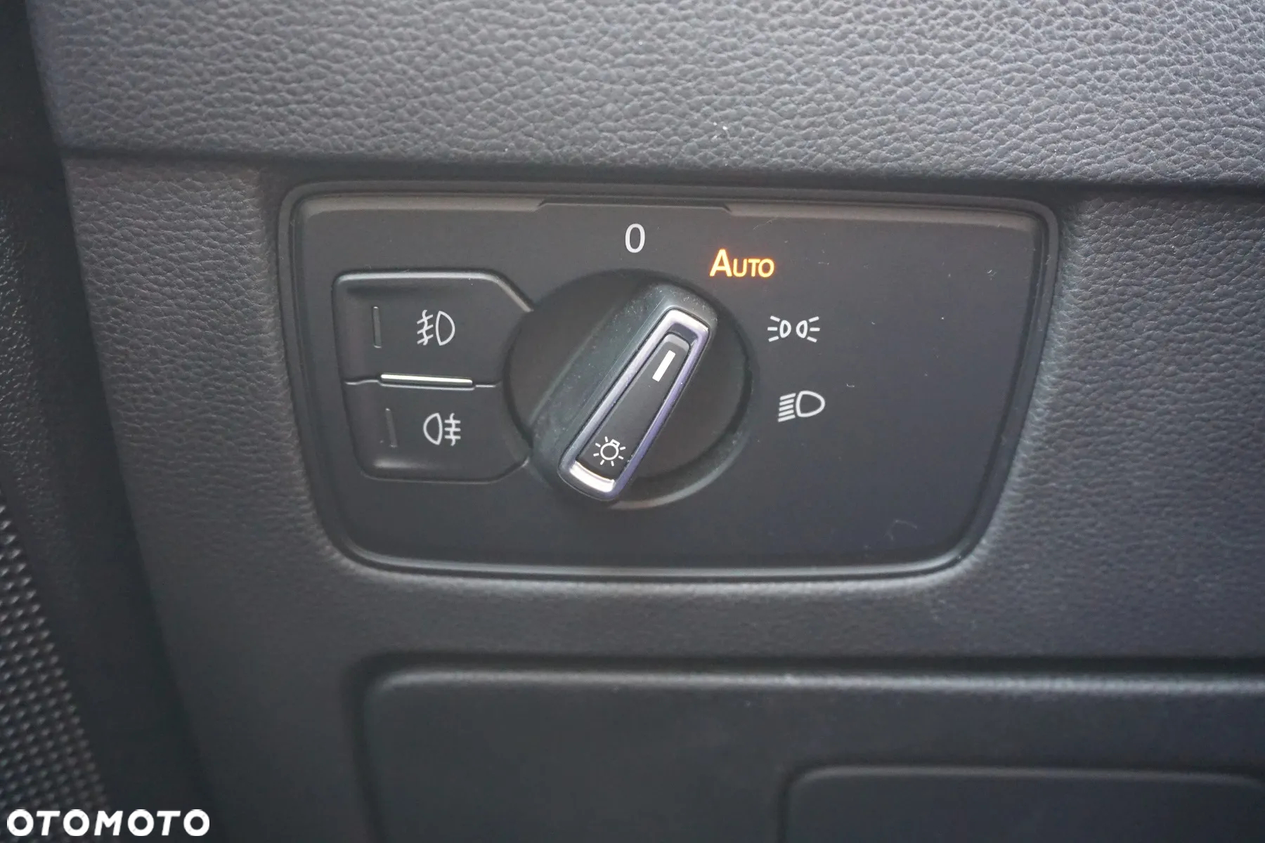 Volkswagen Passat 2.0 TDI BMT Comfortline - 26
