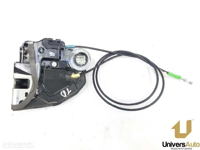 FECHADURA PORTA TRASEIRA DIREITA TOYOTA VERSO 2010 -690500F030 - 2