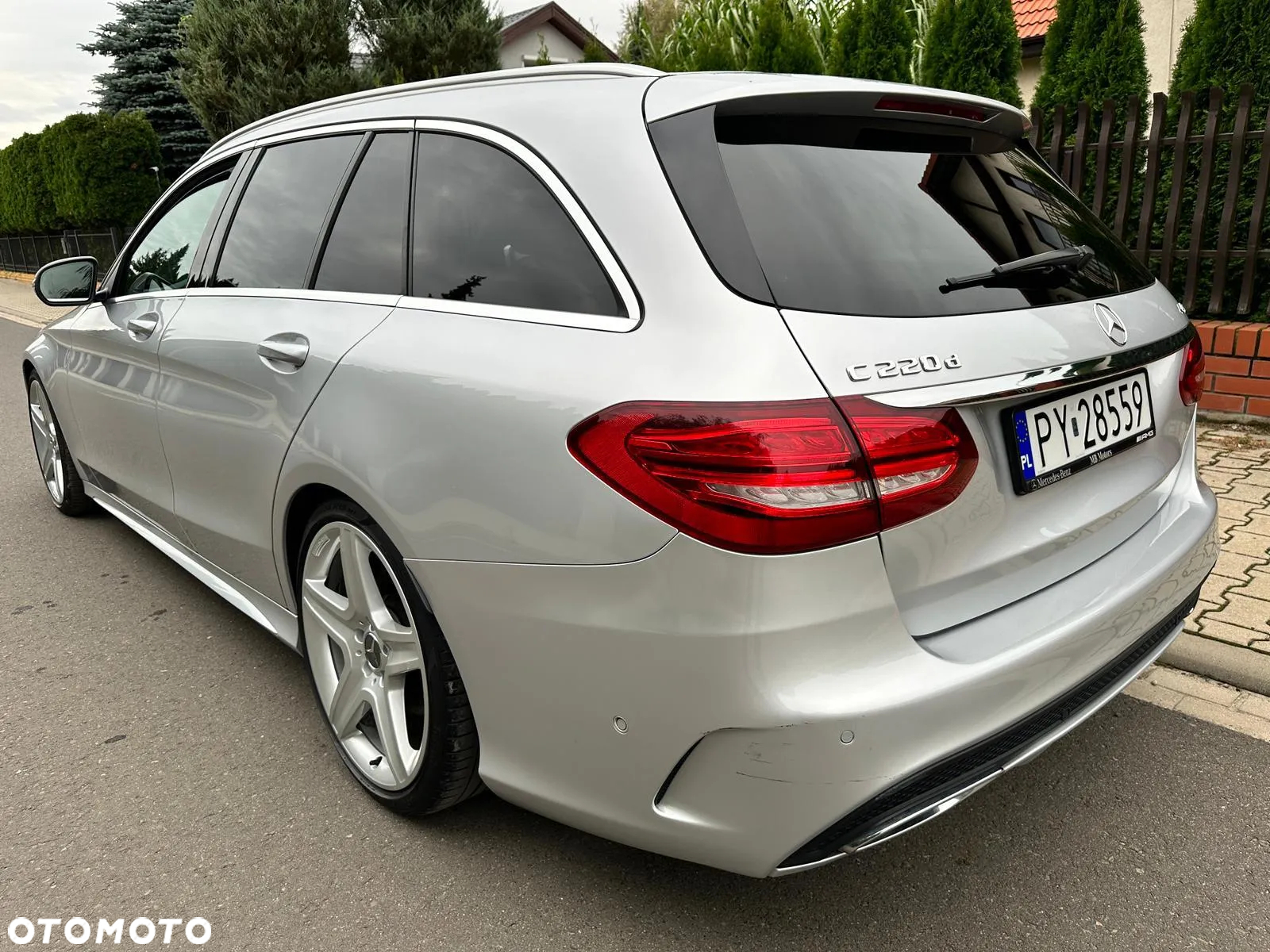 Mercedes-Benz Klasa C 220 d 4Matic T 9G-TRONIC AMG Line - 6