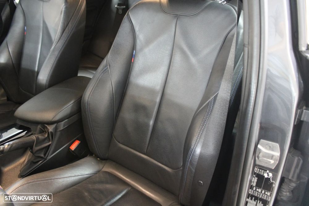 BMW 116 d Pack M - 16