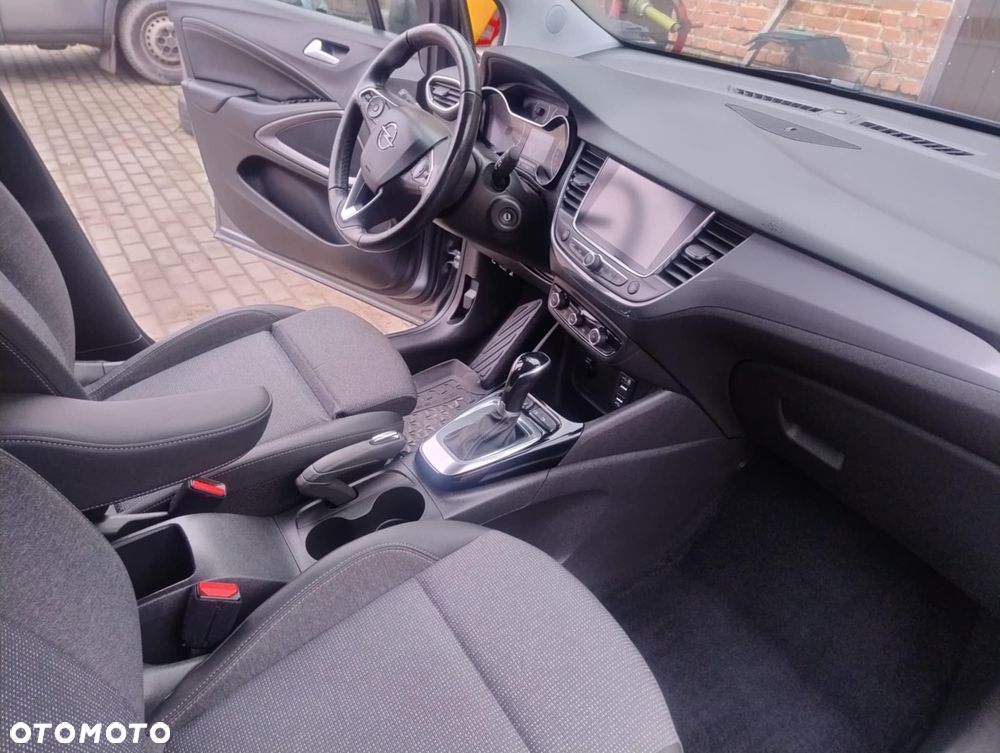 Opel Crossland X - 19