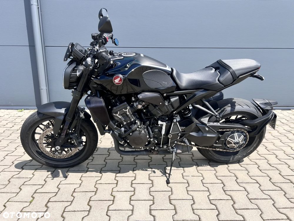 Honda CB - 2