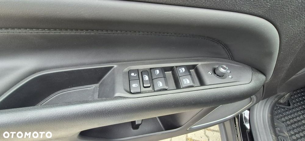 Jeep Compass 1.5 T4 mHEV Altitude FWD S&S DCT - 11