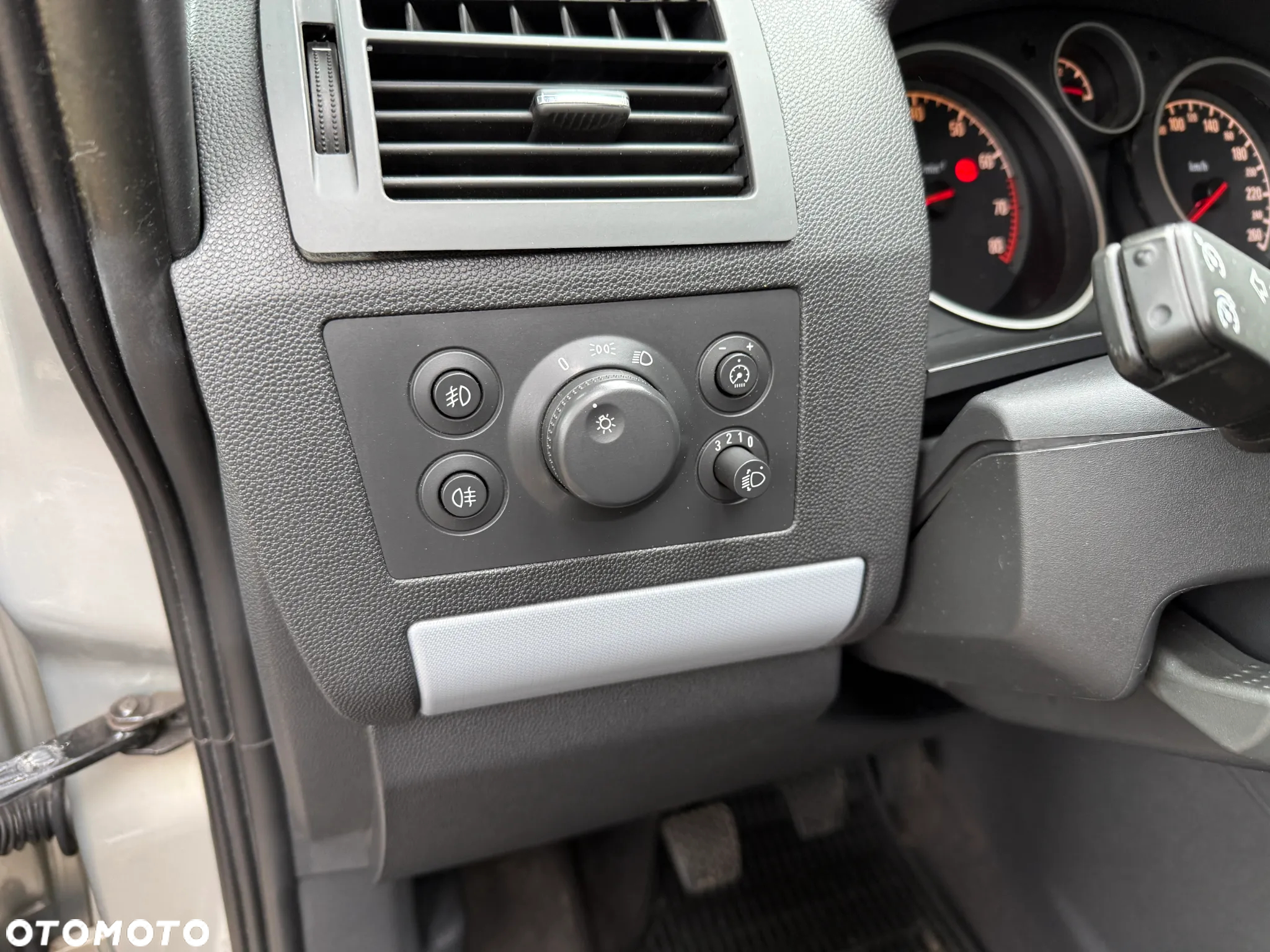 Opel Zafira 1.8 Cosmo - 14