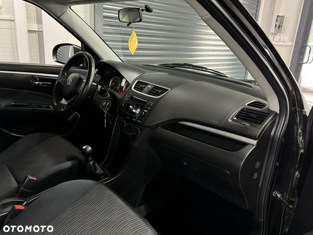 Suzuki Swift - 11