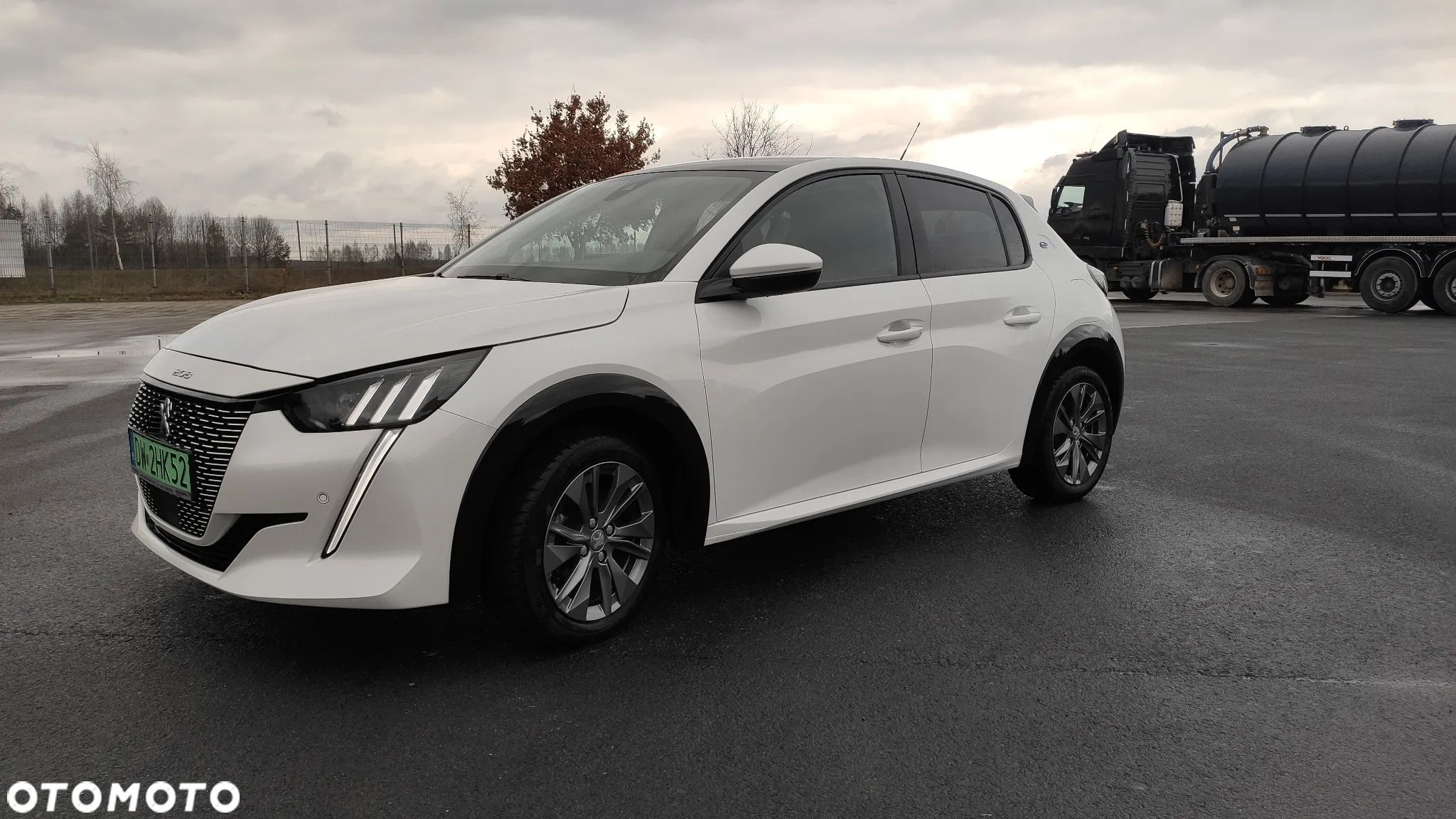 Peugeot 208 e-208 GT Line - 1