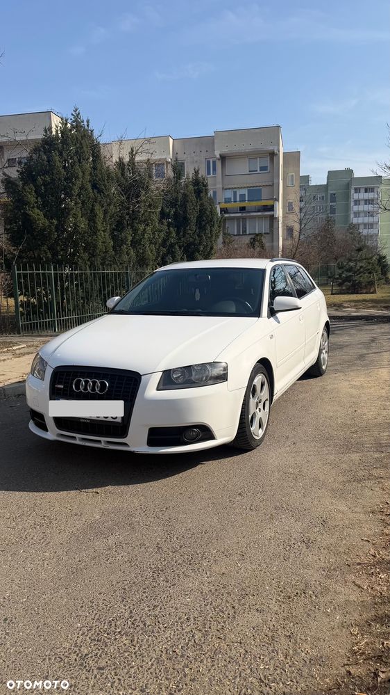 Audi A3 Sportback 2.0 TDI DPF Ambiente - 1