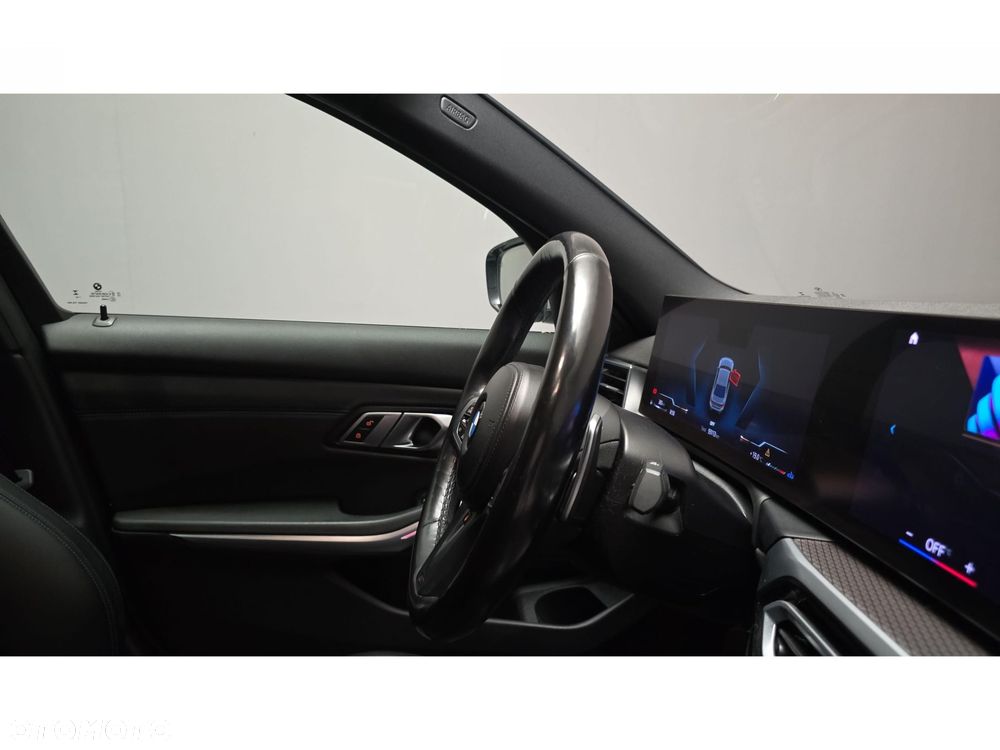 BMW Seria 3 320d xDrive M Sport - 27