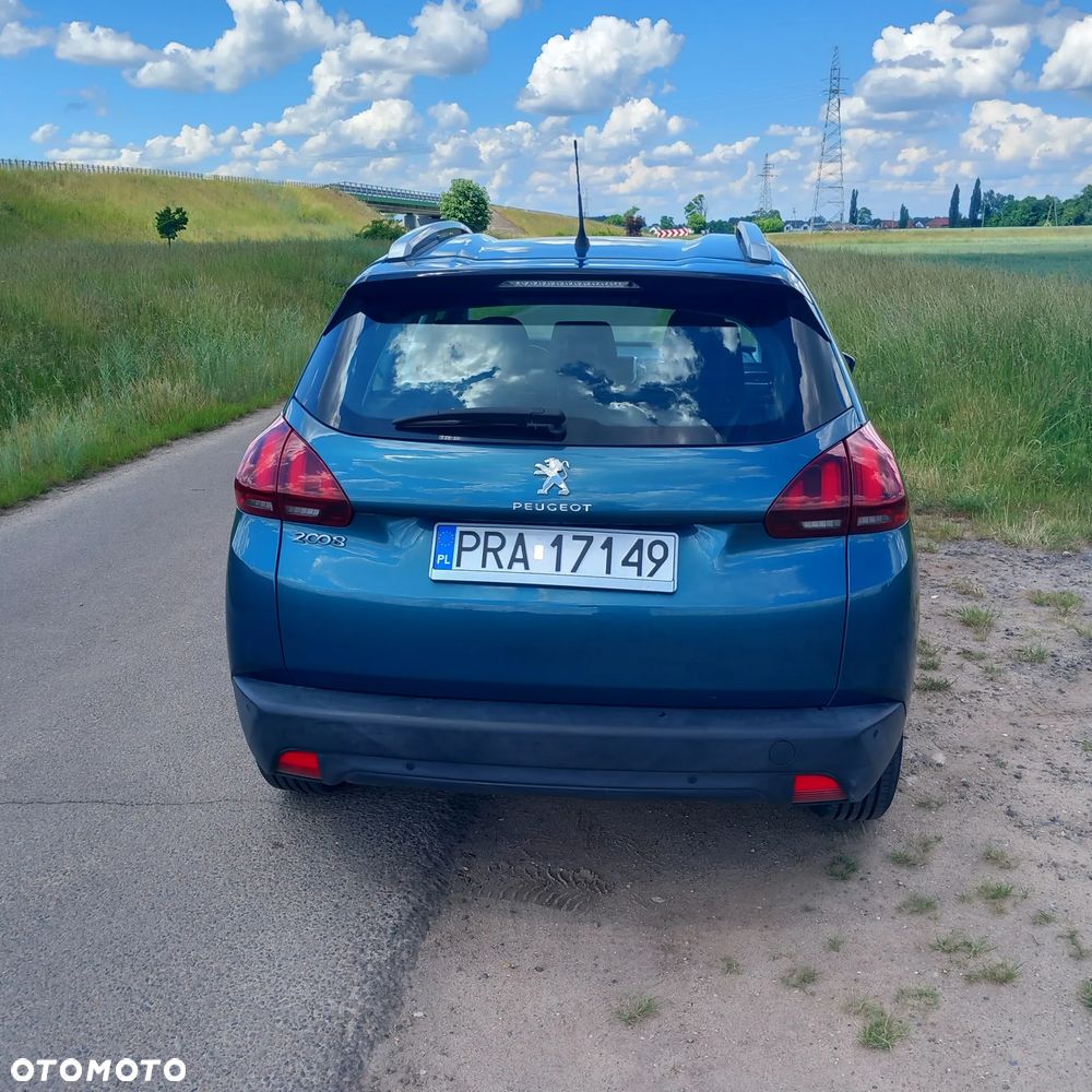 Peugeot 2008 1.2 Pure Tech Style - 5