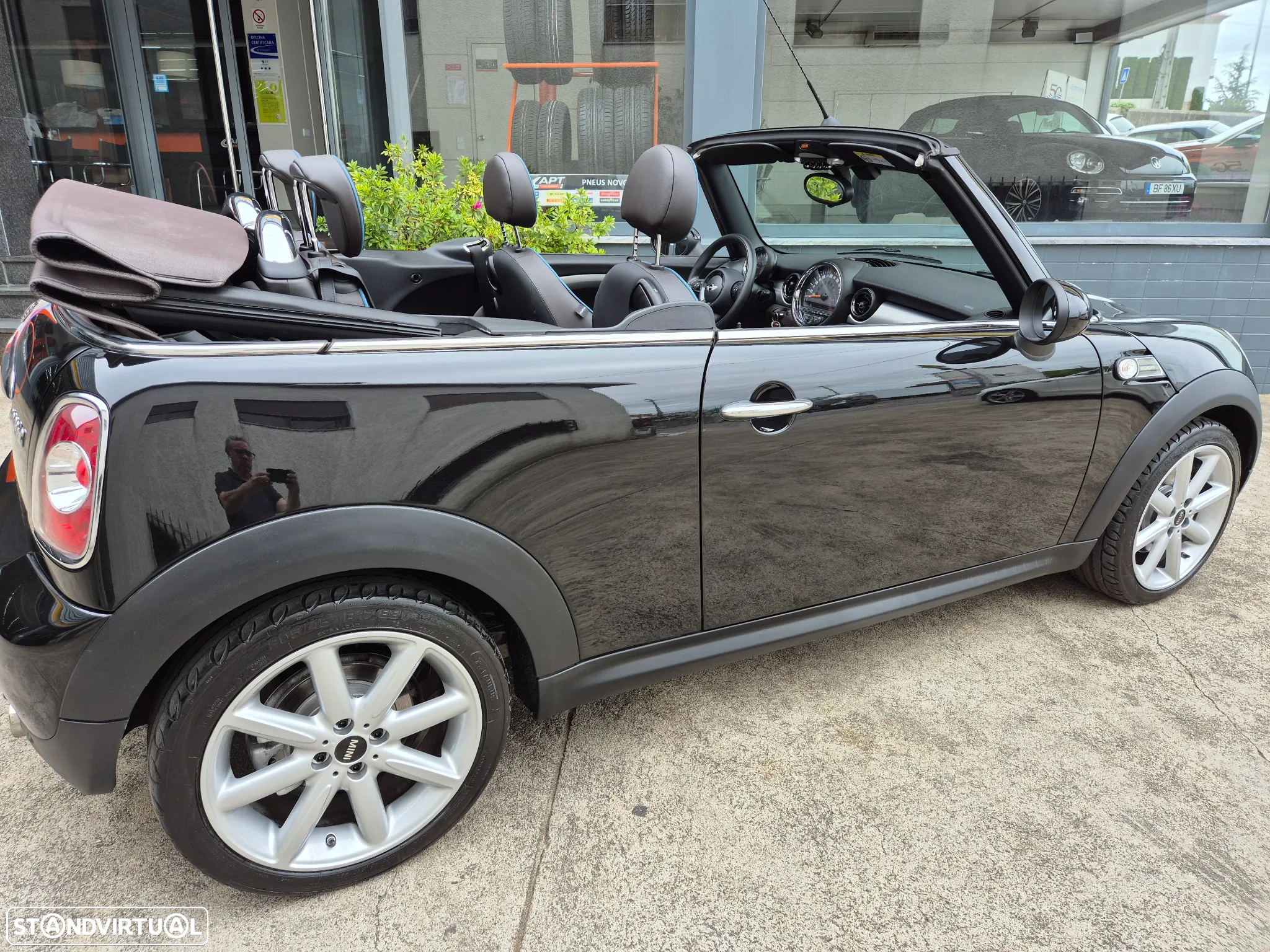 MINI Cabrio Cooper - 13