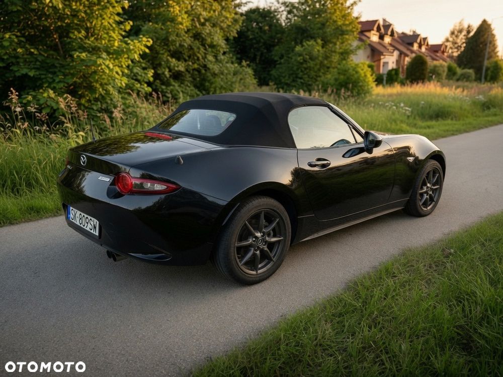 Mazda MX-5 SKYACTIV-G 131 Sports-Line - 2