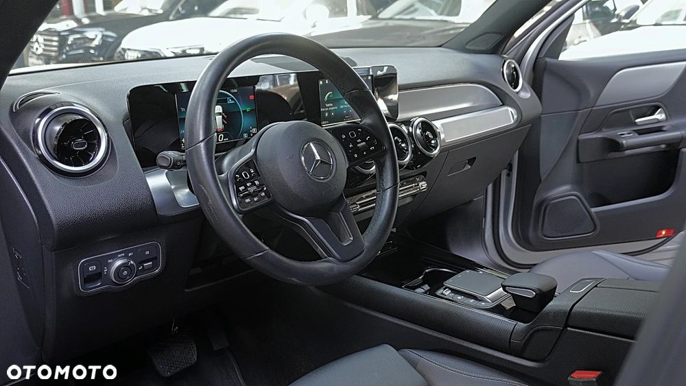 Mercedes-Benz GLB 200 7G-DCT - 15
