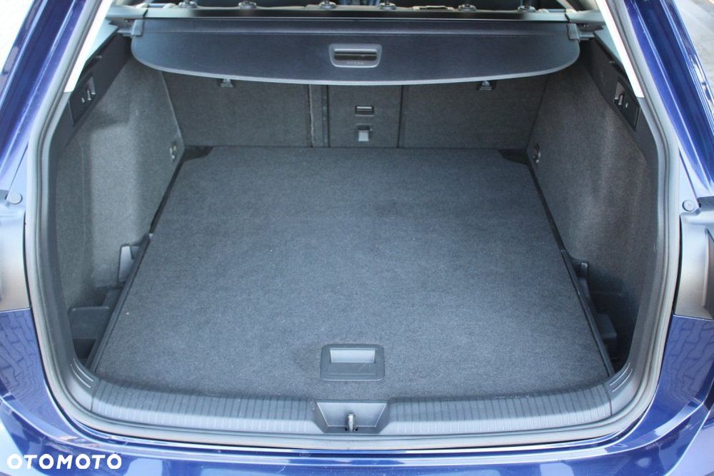 Volkswagen Golf - 13