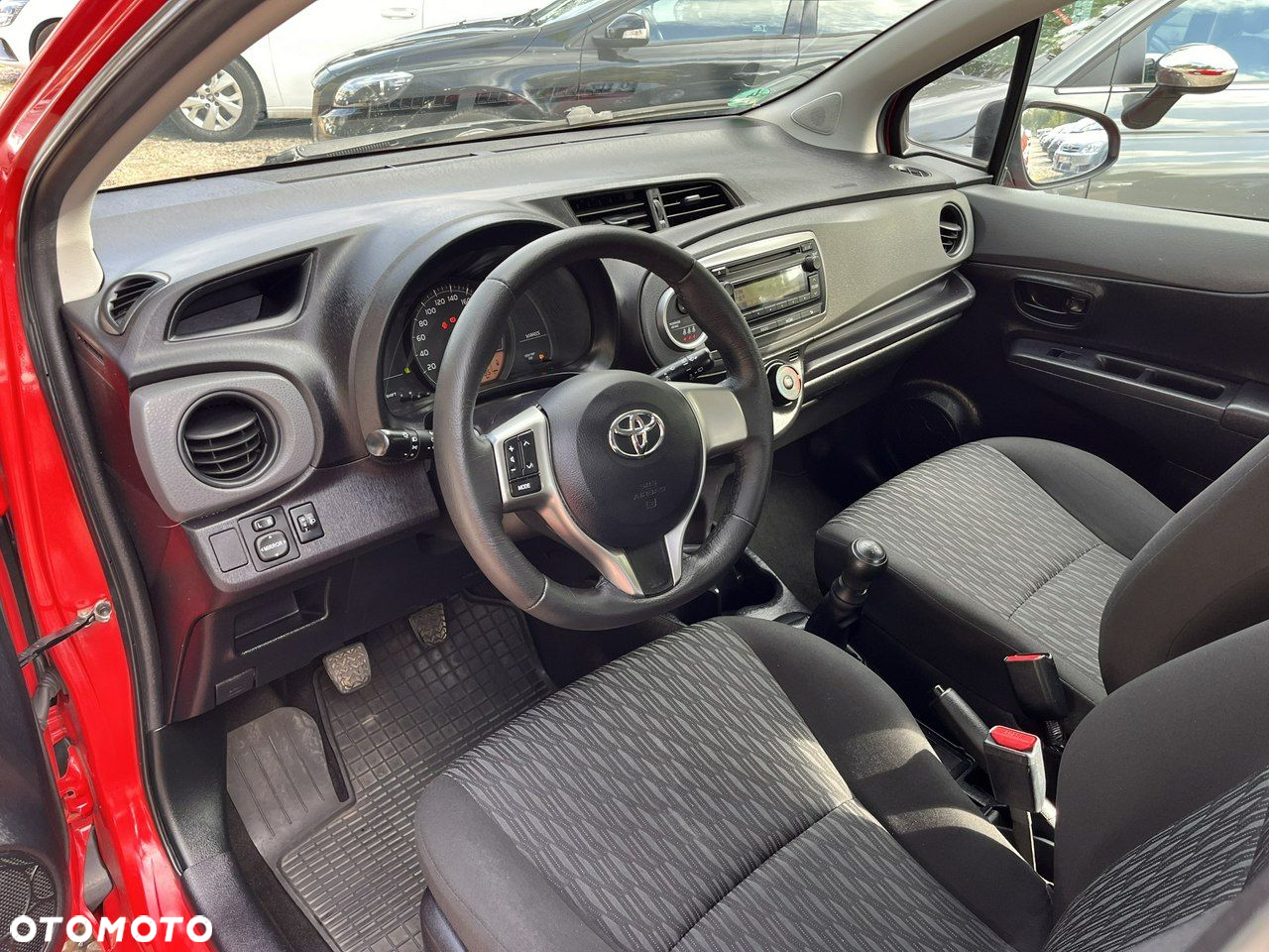 Toyota Yaris - 15