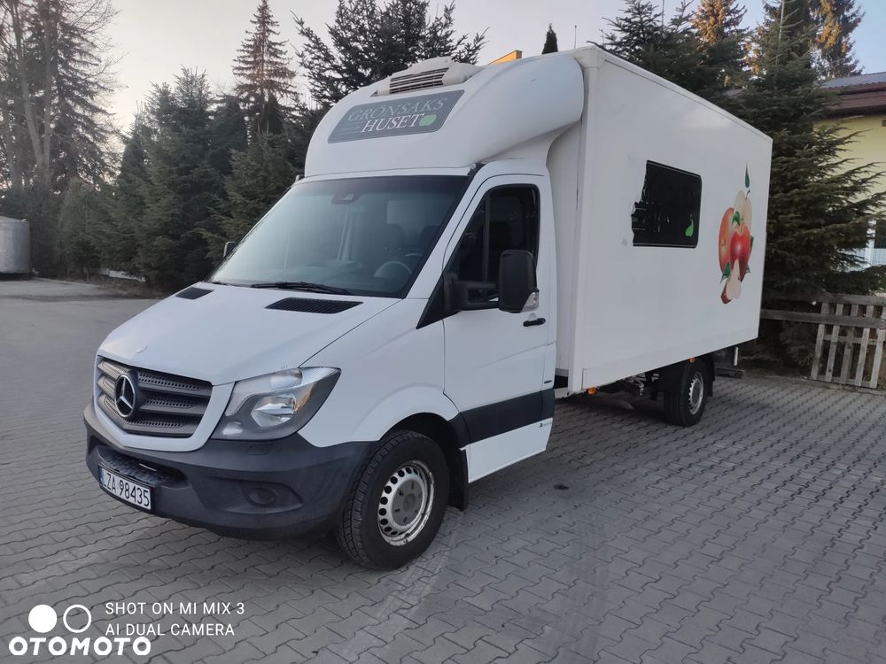 Mercedes-Benz Sprinter 319 - 3