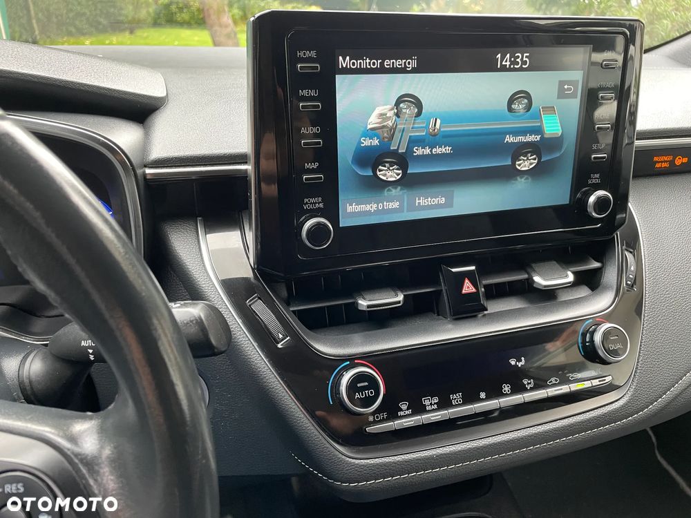 Toyota Corolla 1.8 Hybrid Comfort - 23