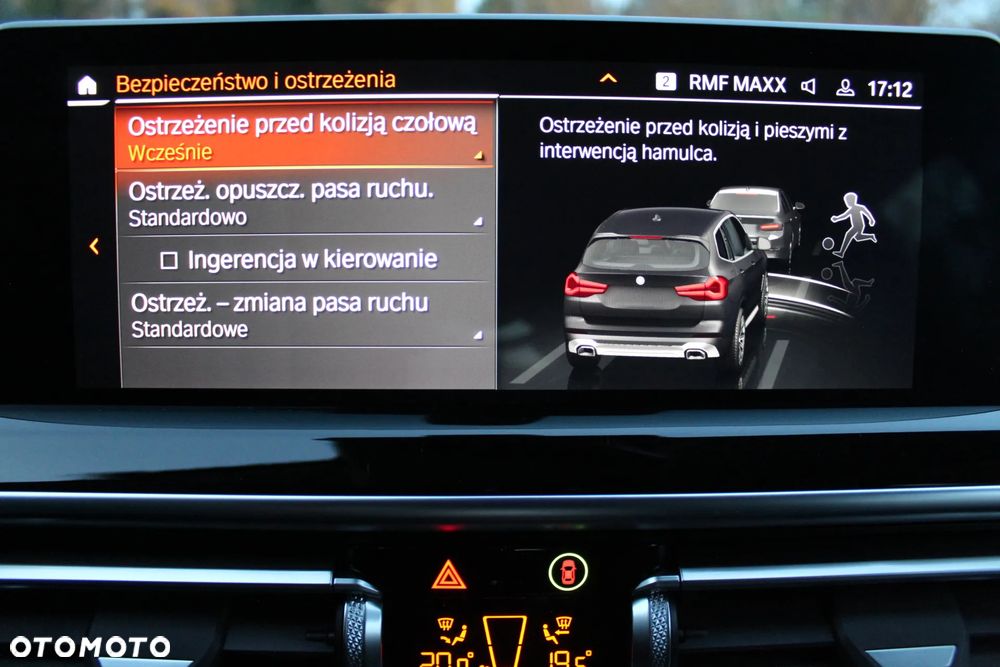 BMW X3 xDrive20i Luxury Line - 35