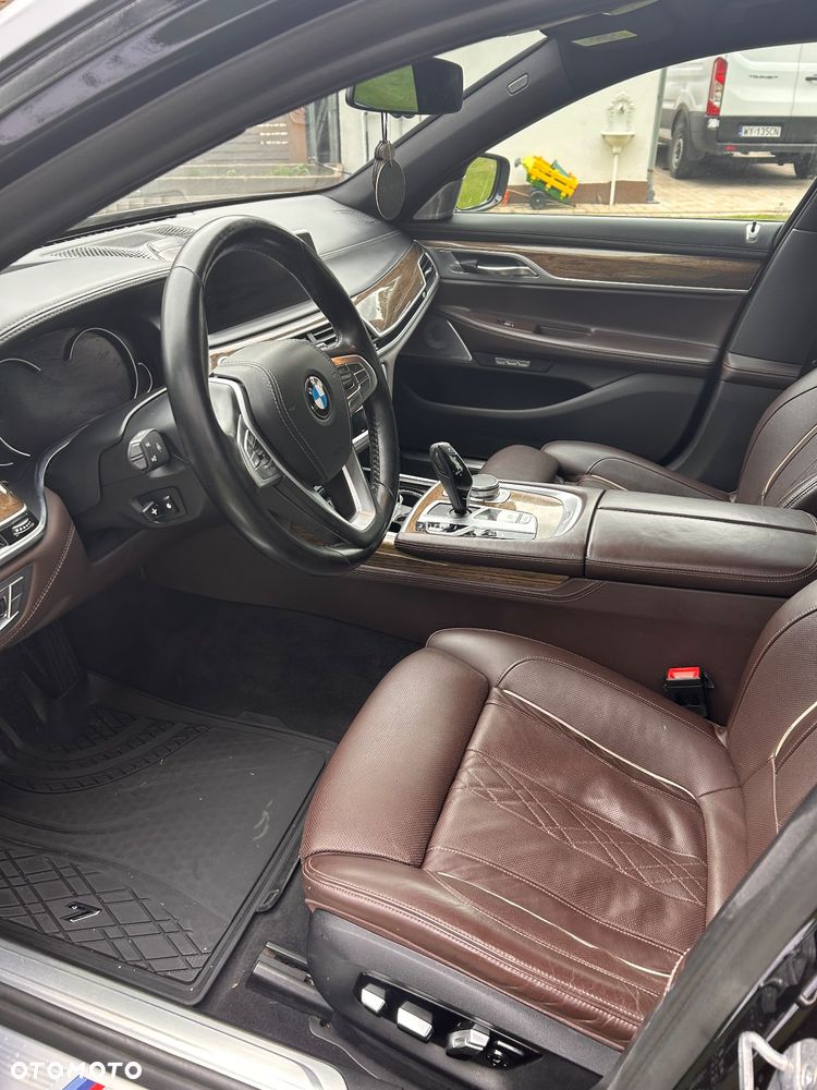 BMW Seria 7 740d xDrive - 15