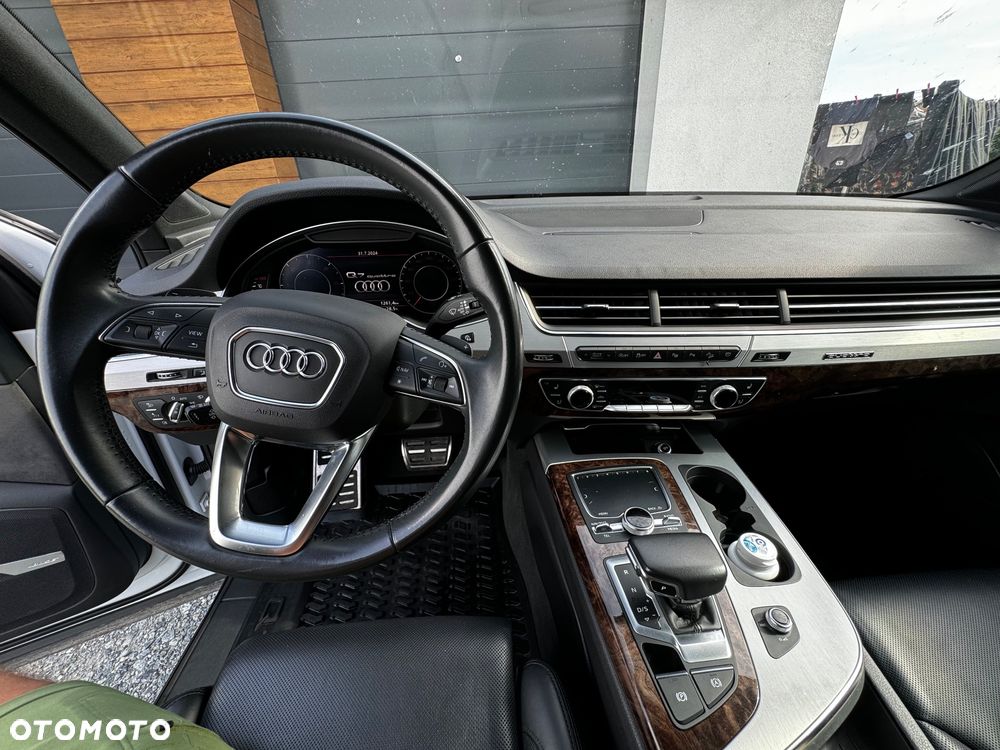 Audi Q7 50 TDI Quattro Tiptronic - 13