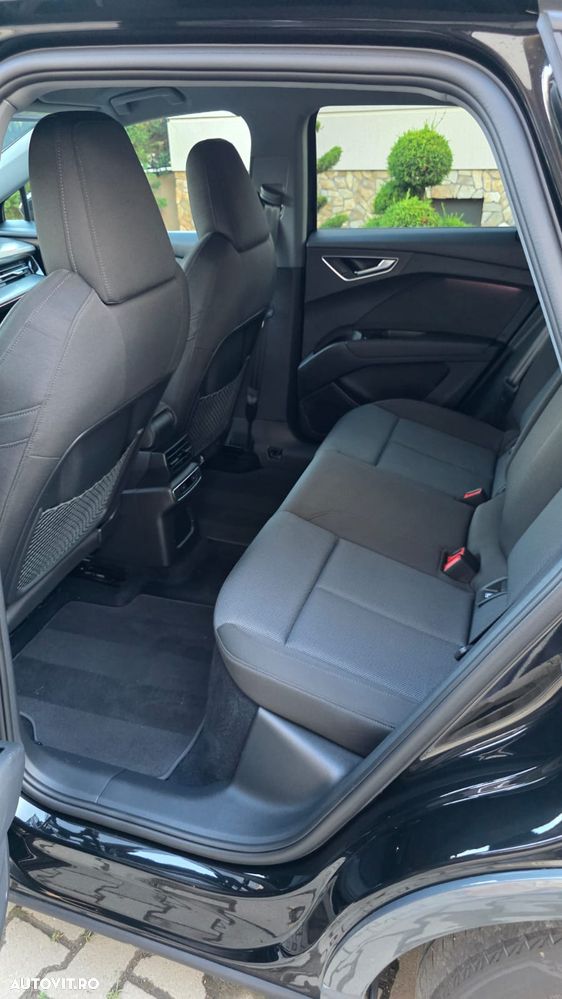 Audi Q4 e-tron 35 - 12