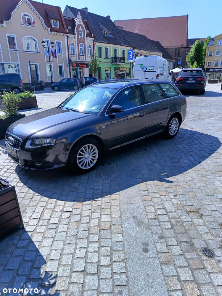 Audi A4 - 1