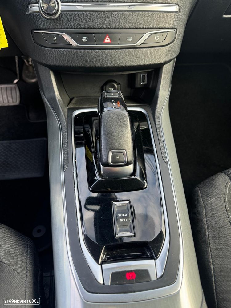 Peugeot 308 SW BlueHDi 130 EAT8 Style - 14