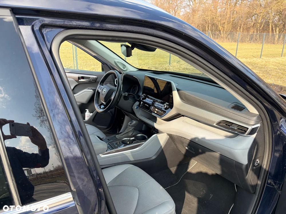 Toyota Highlander - 12