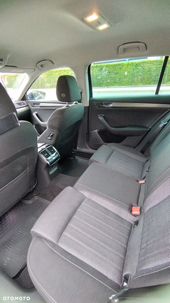 Skoda Superb 1.5 TSI Style DSG - 17
