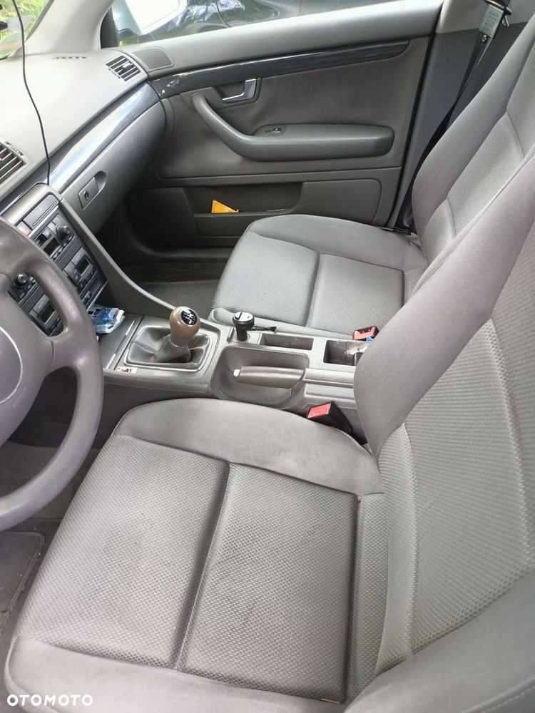 Audi A4 Limousine - 9