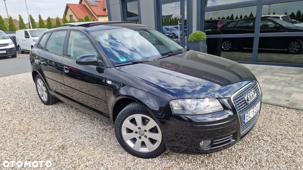 Audi A3 Sportback 1.6 FSI Attraction - 19