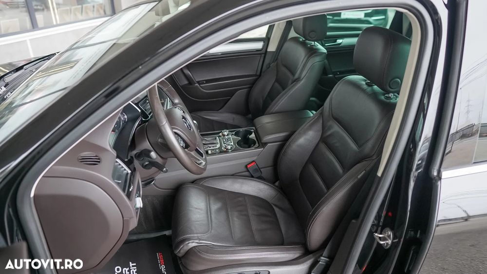 Volkswagen Touareg 3.0 V6 TDI BMT - 30