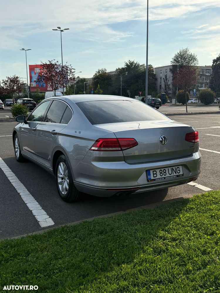Volkswagen Passat 2.0 TDI DSG Comfortline - 5